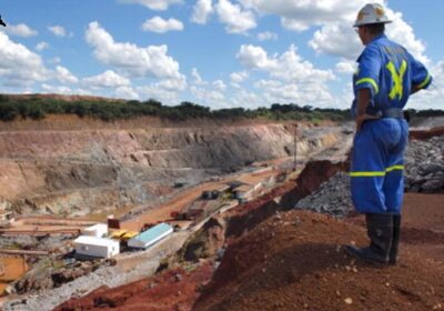 Zambie: Sept travailleurs piégés dans une mine de cuivre de Macrolin